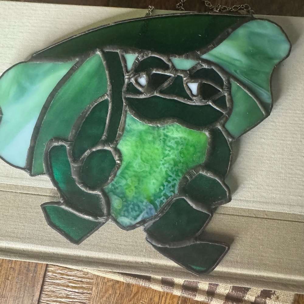 Green Stained Glass Frog Art